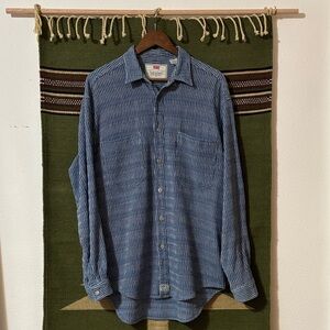 Levi's Navy Patterned Button-Up Shirt unequal, woven cotton material